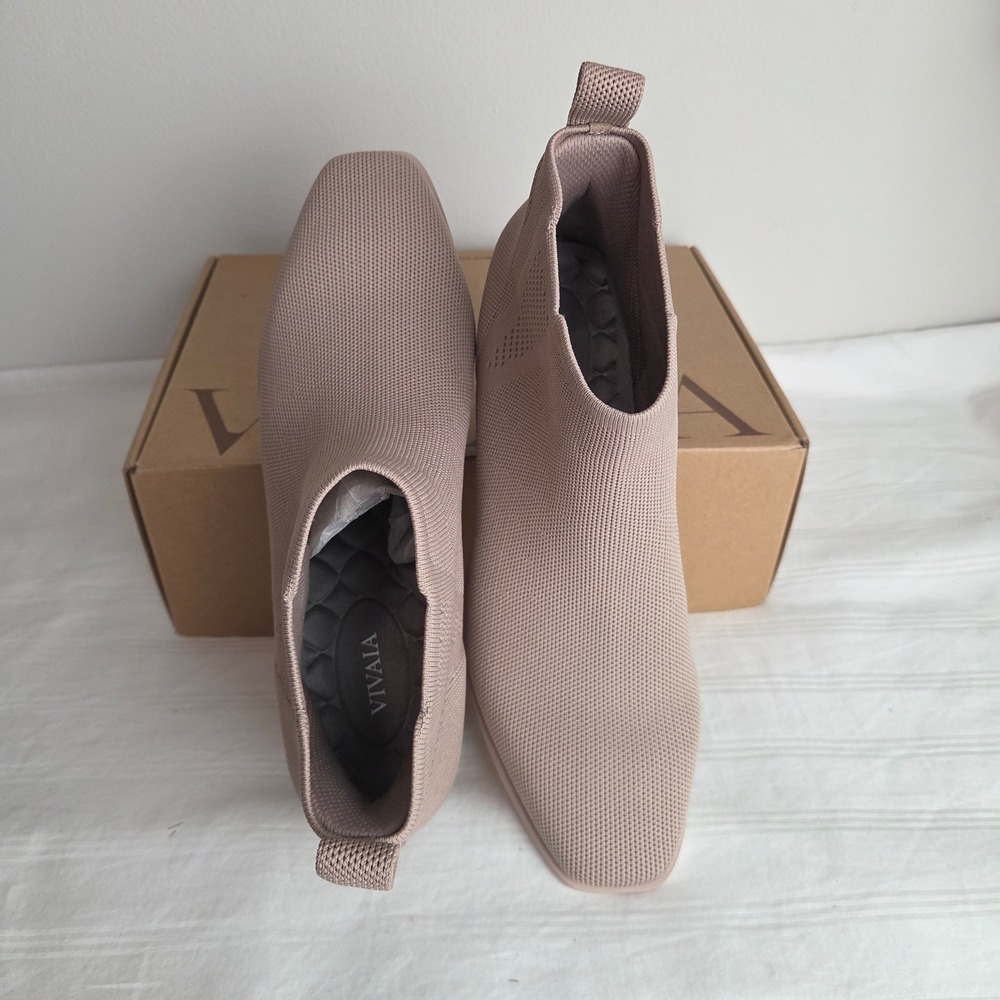 VIVAIA Ryan Warm Taupe Water Repellent Knit Slip-On Ankle Boots US 8.5 EU 39.5 - Picture 14 of 16